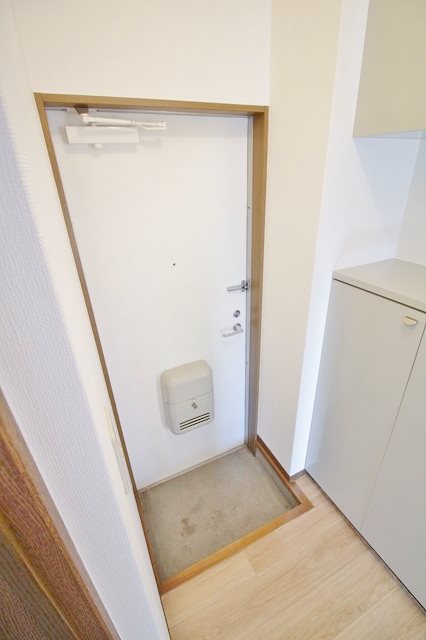 エステートピアエレガン 玄関