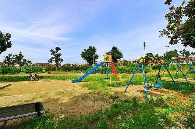 レオパレスKOKADO 公園