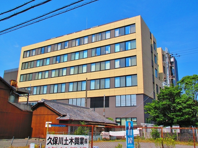 コスモスA棟B棟 総合病院