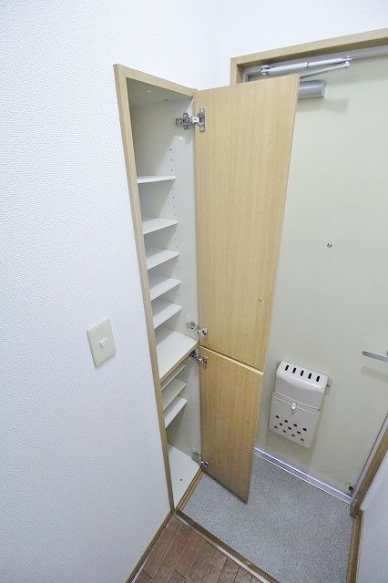 エステートピア二色ノ浜 収納