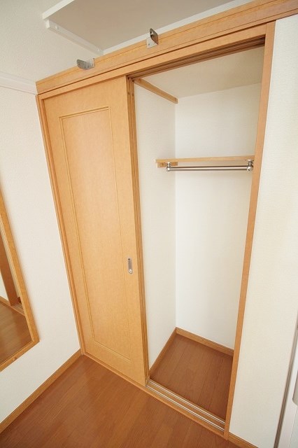 レオパレス芳山荘Ⅰ 収納