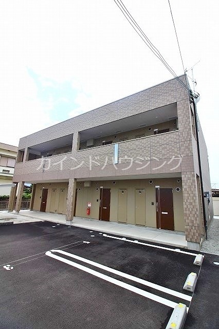 セレブ・パール二色 外観