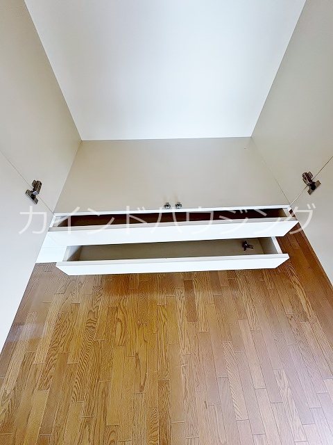 アバンティ貝塚2番館 収納