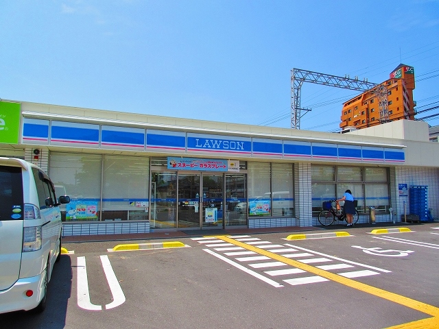アバンティ貝塚2番館 コンビニ