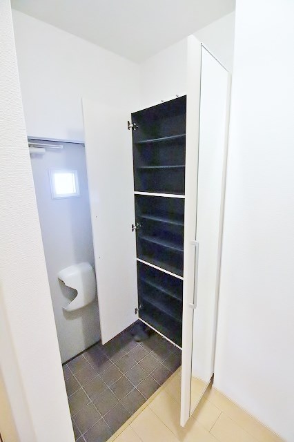 コスモスA棟B棟 収納