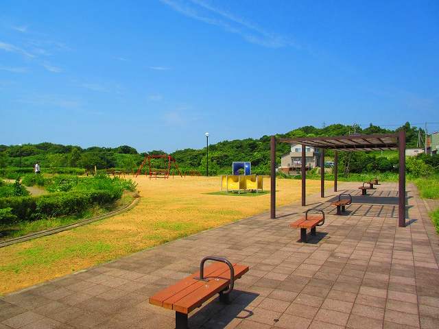 コスモスA棟B棟 公園