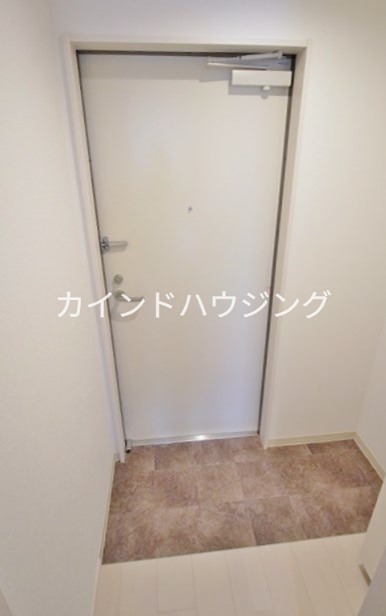 大阪府大阪市西成区玉出中１丁目 玄関