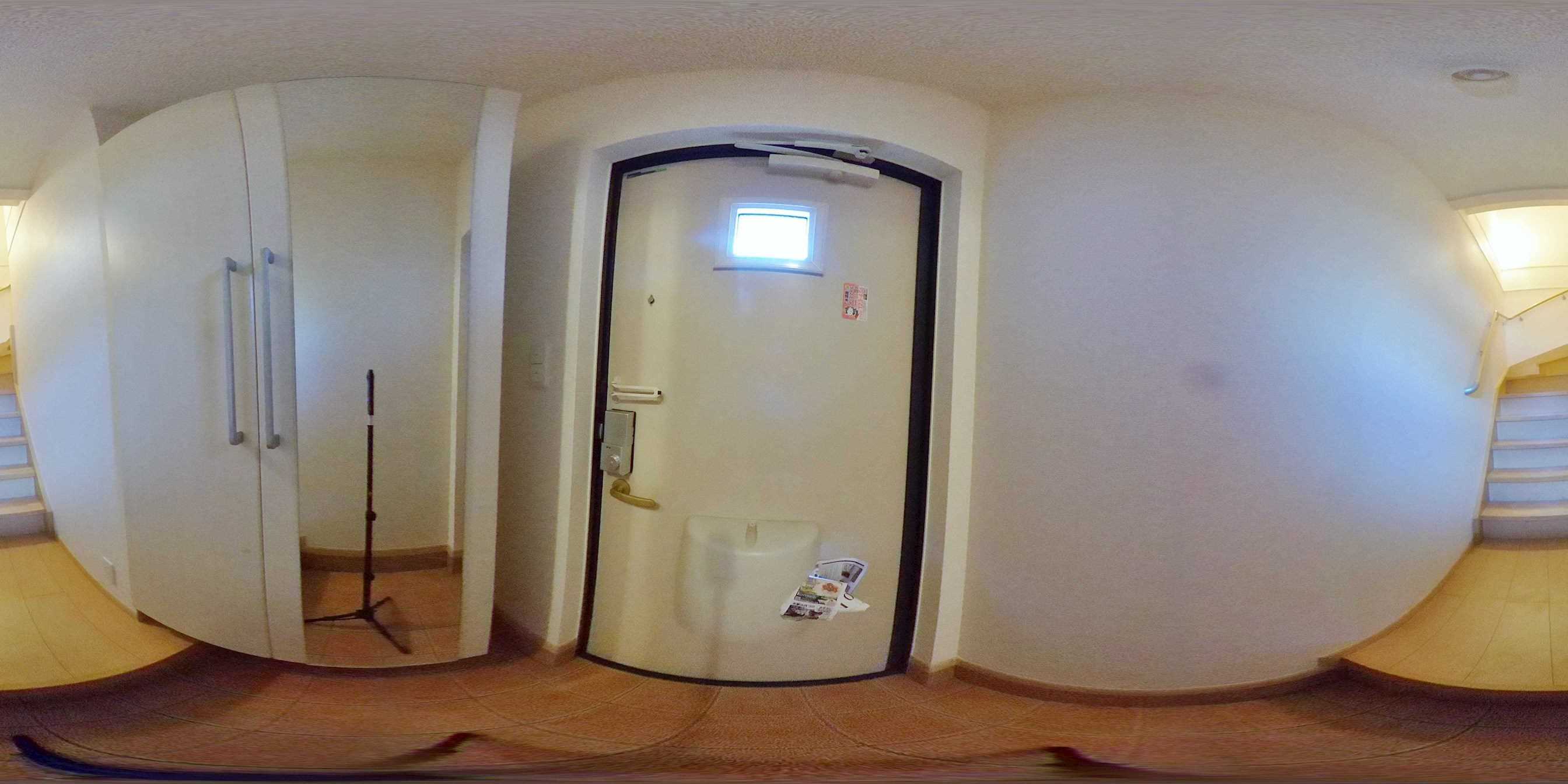 ベッラ・カーサ 玄関