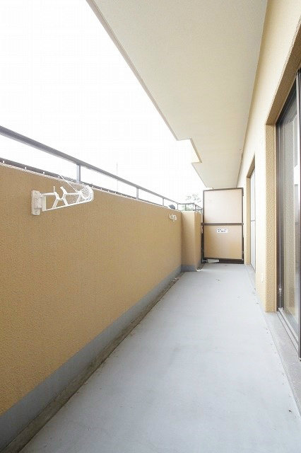 ライオンズマンション泉南樽井第２  ベランダ