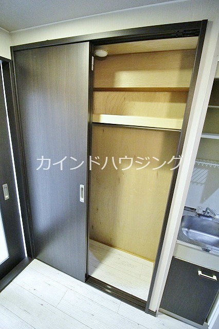 アンビション大阪 収納