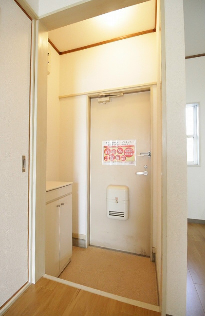 ベイシティハイツSABU 玄関