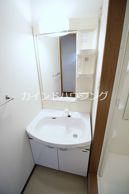 ラフィーネ住之江 洗面所
