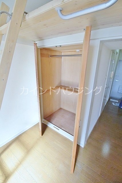 レオパレス泉佐野   収納