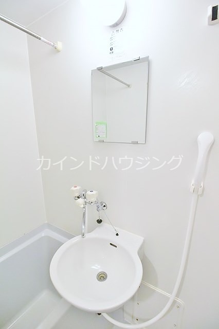 レオパレスPista B棟 洗面所