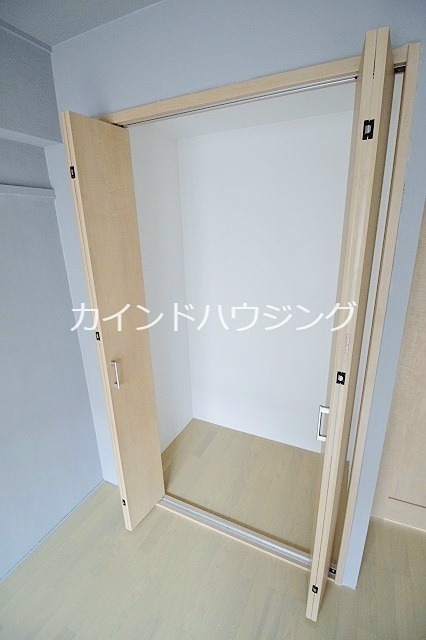 ヴィラナリー御崎 収納