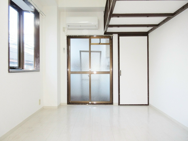 大阪府大阪市住之江区西加賀屋４丁目 リビング