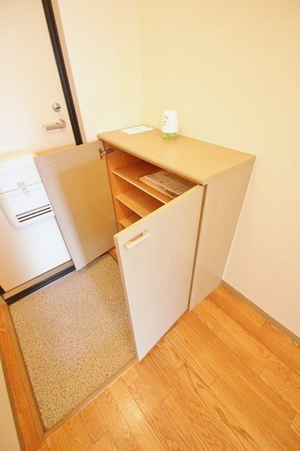 クレスト中町 収納