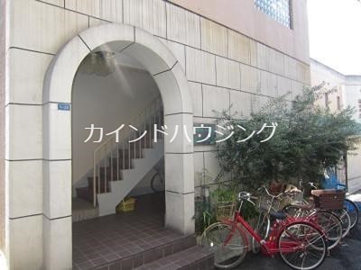 オリーブ・コート エントランス