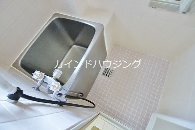 オリーブ・コート 風呂画像