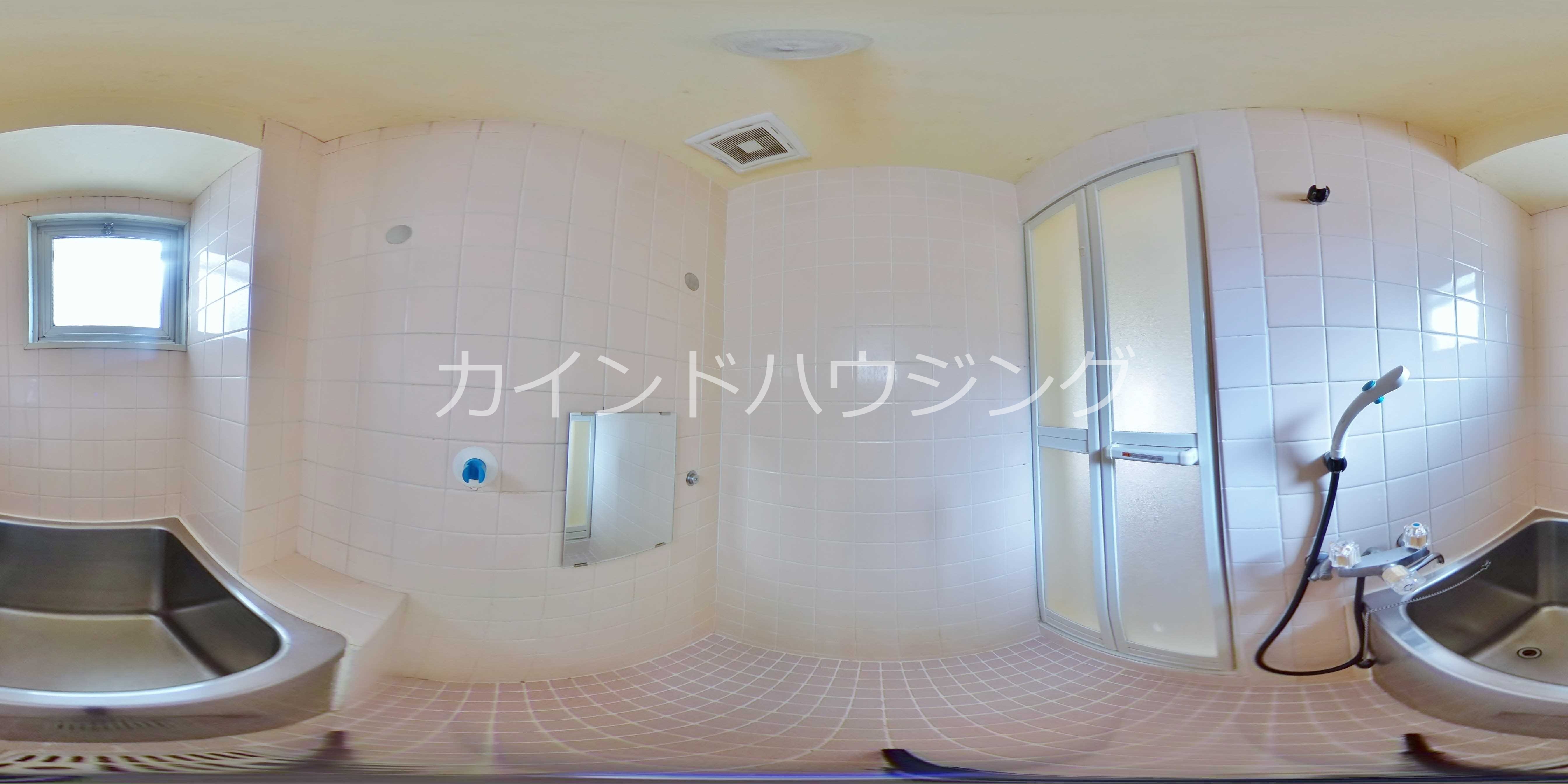 オリーブ・コート 風呂画像