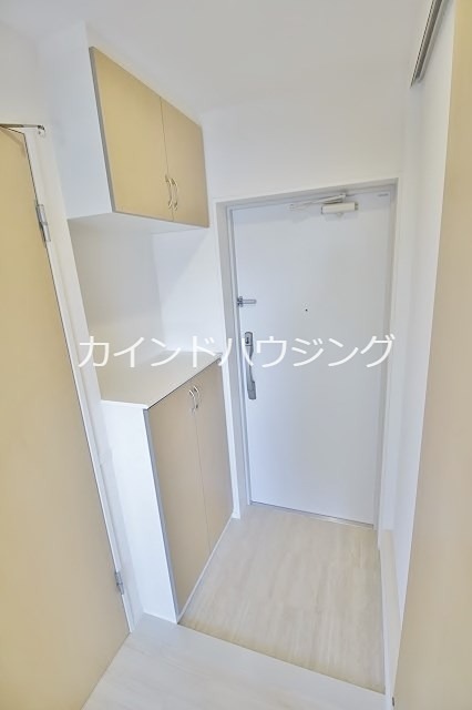 エイチ・ツーオー清水丘 玄関