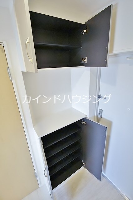エイチ・ツーオー清水丘 収納