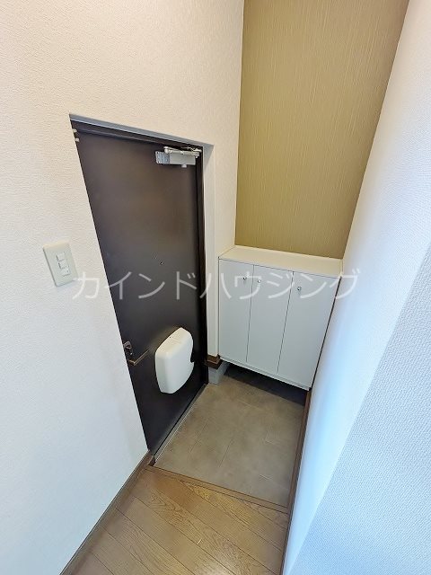 ヴェルクール貝塚 玄関