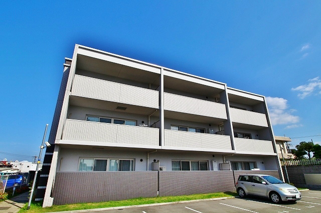 EXCEL COURT 二色の浜 外観