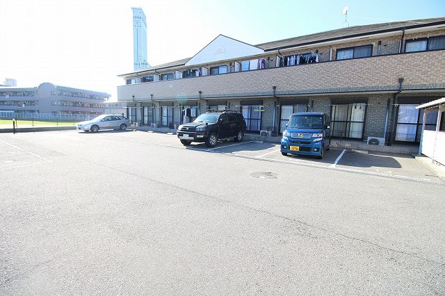 プリエりんくうA・B 駐車場