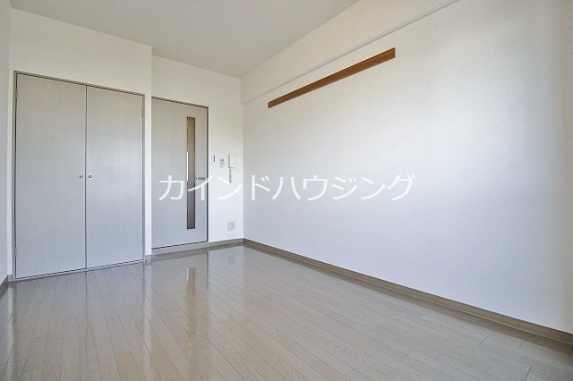 アルファ帝塚山 リビング