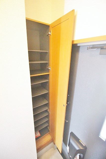 コモド二色 収納