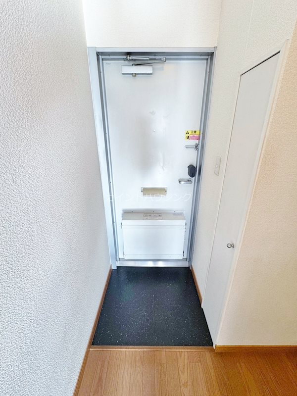 レオパレスプロスペラーＫＯＫＡＤＯ 玄関