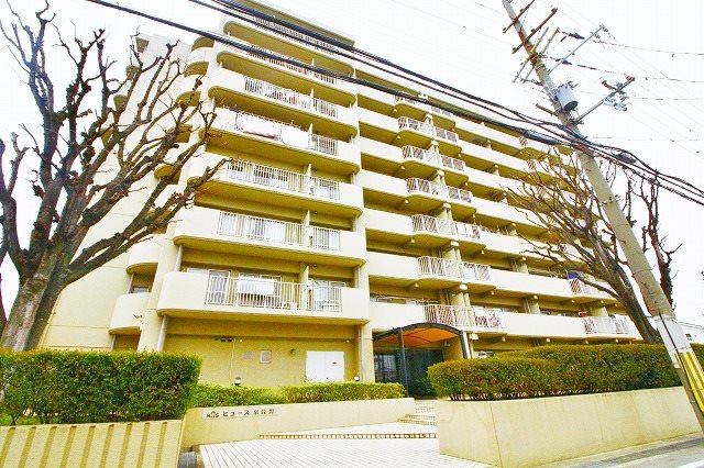 ヒュース泉佐野 外観