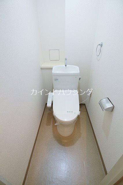 ヒュース泉佐野 トイレ