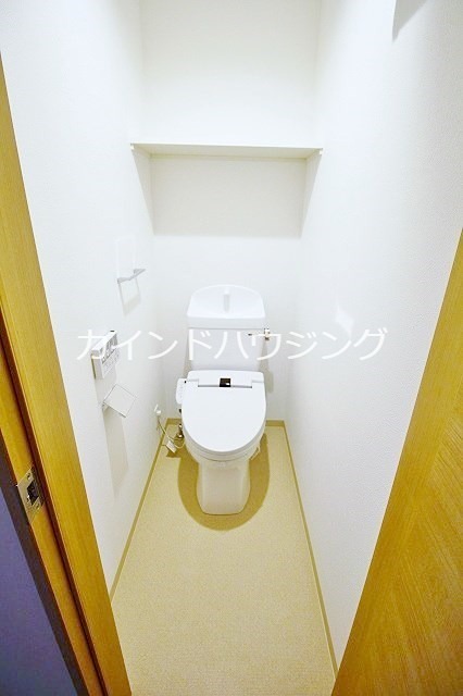 F maison SQUAREⅢ番館  トイレ