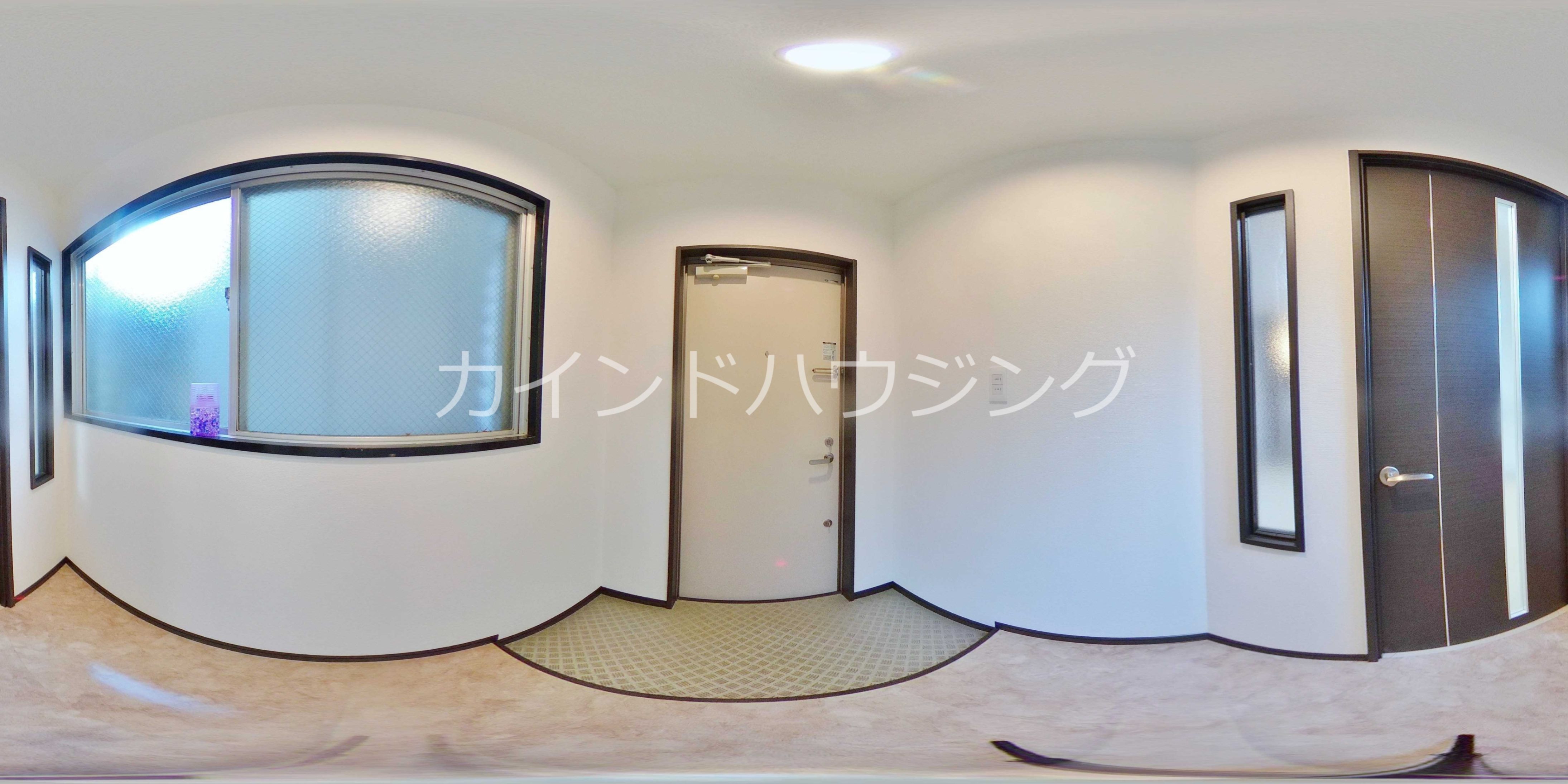 アバンサール中加賀屋 玄関