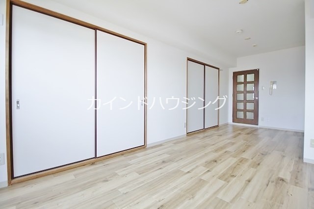 シャルマンハイツ住之江 リビング