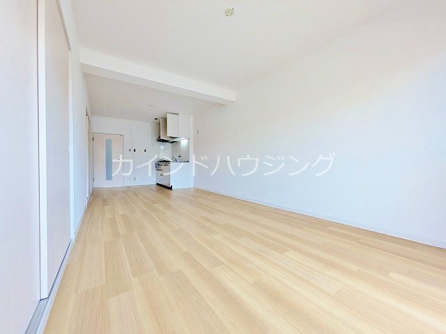 ヴィラスリースター住之江 リビング