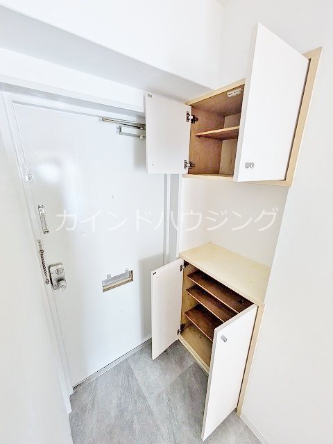 ヴィラスリースター住之江 収納