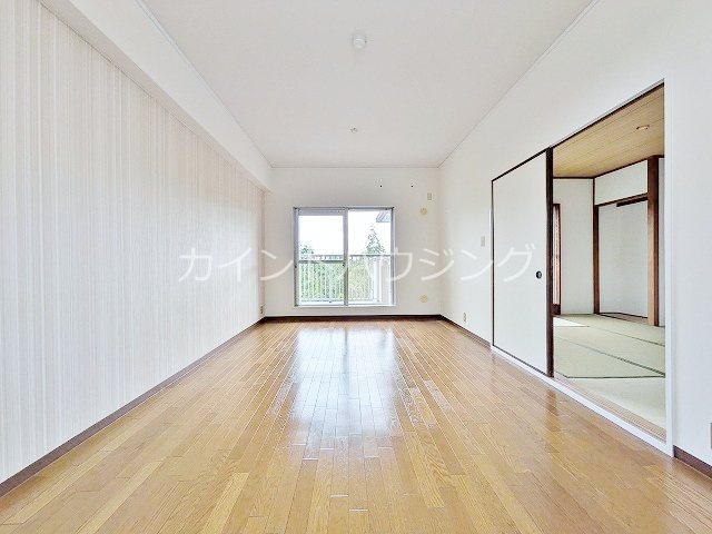 南港コープうしお21号棟 リビング