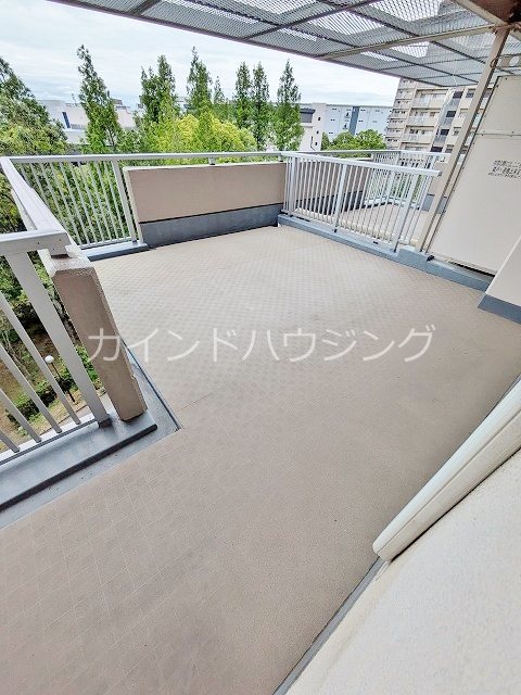 南港コープうしお21号棟 ベランダ