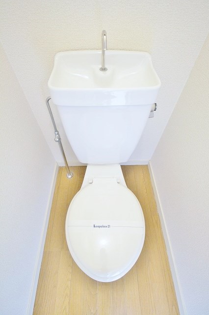 レオパレス泉佐野   トイレ