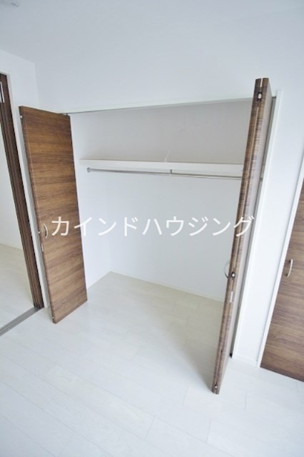 オルフェアメゾン清水丘壱番館 収納