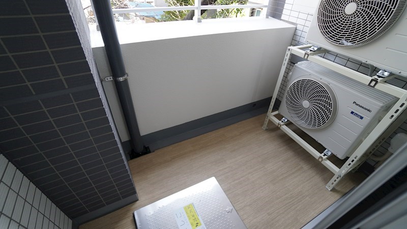 神奈川県横浜市南区真金町１丁目 ベランダ