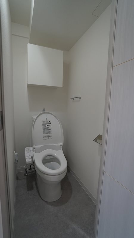 神奈川県横浜市中区長者町８丁目 トイレ