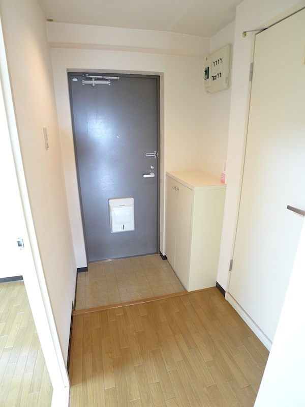 グレースヴィラ 玄関