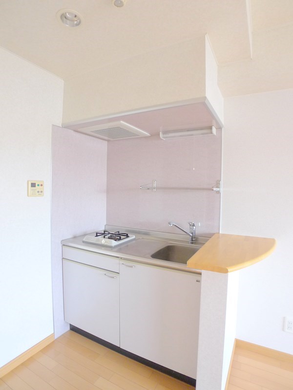 アライ パッセージ  キッチン