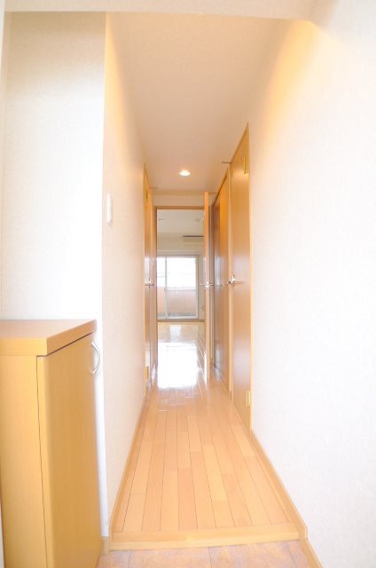 アライ パッセージ 玄関