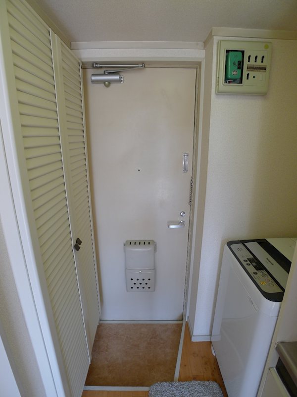 ジュネパレスKS 玄関