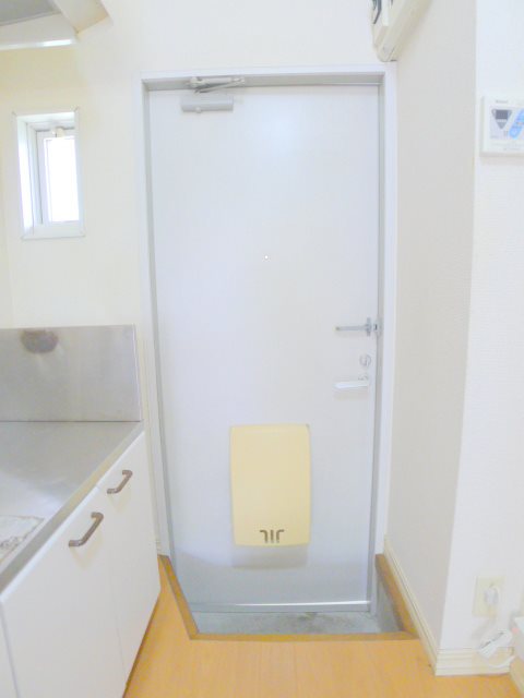 クロスファームⅢ 玄関